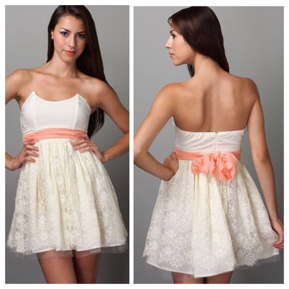 ModCloth Peaches and Cream Strapless Bow Dress - Picture 2 of 8
