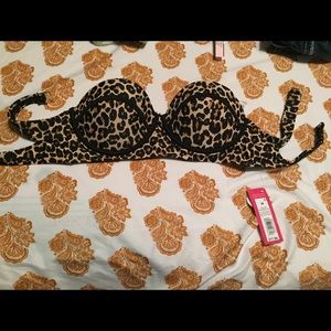 NWT!! Never been worn swim top
