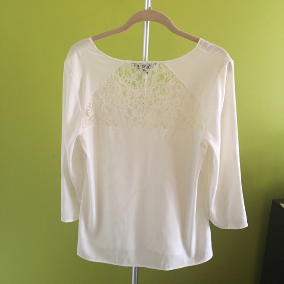 Women's Express White Lace Shirt Size: S - Picture 2 of 5