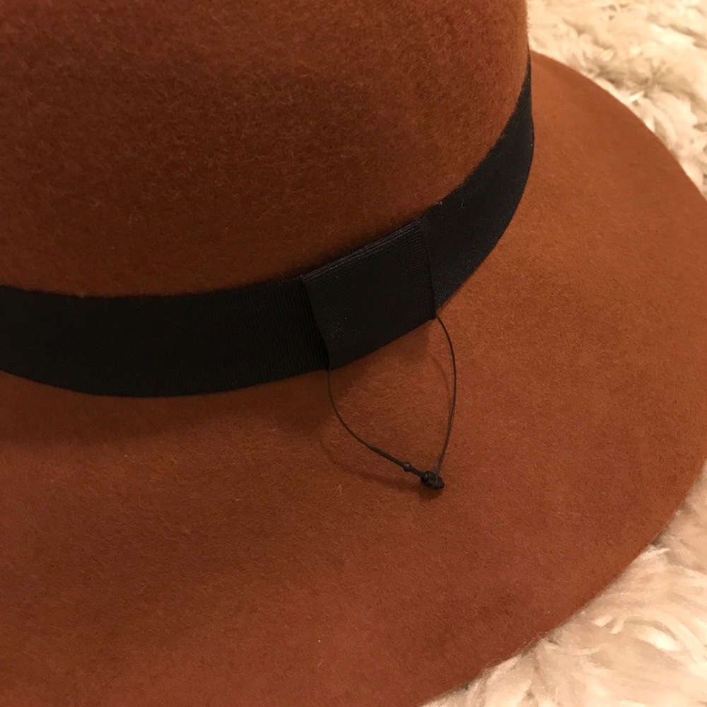 NWOT Chestnut brown colored wool hat - Picture 2 of 6
