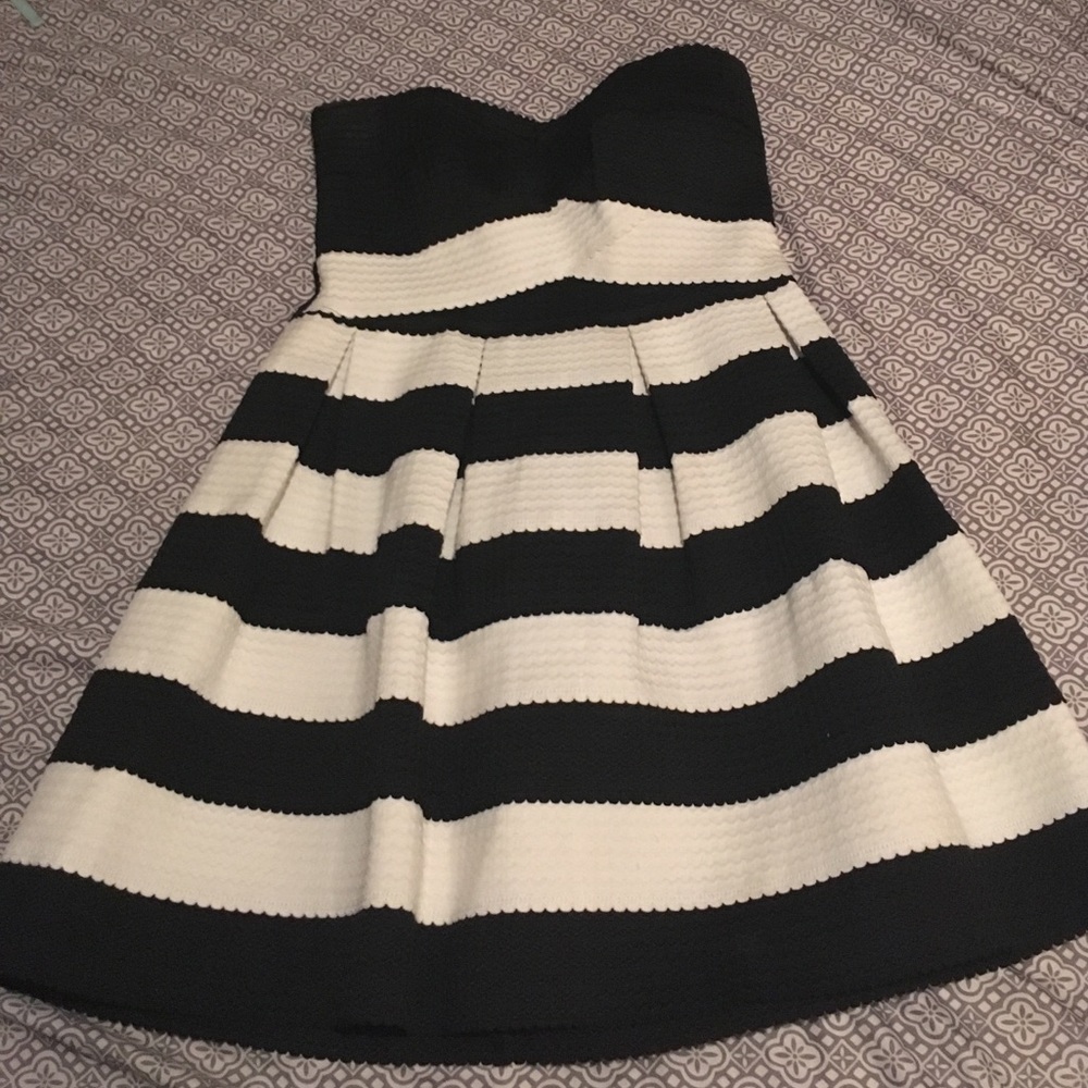 Black and white cocktail dresses
