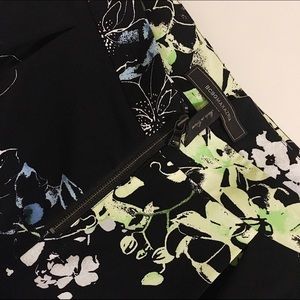 BCBGMaxAzria Black Floral Print Pants