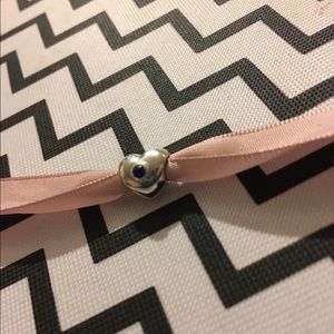 Pandora retired RARE Prince William and Cate.