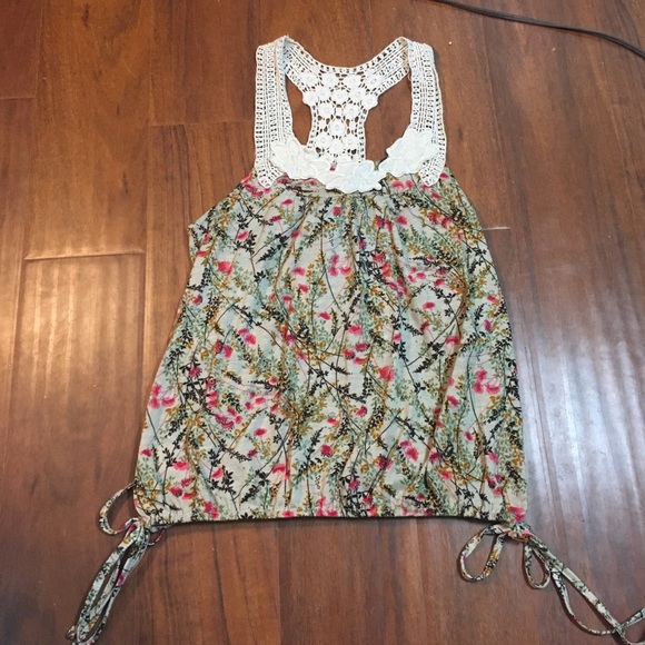 Tank top - Picture 1 of 3