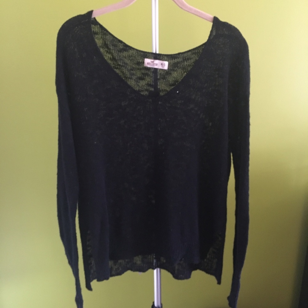 Women's Black Comfy Sweater Size: M/L