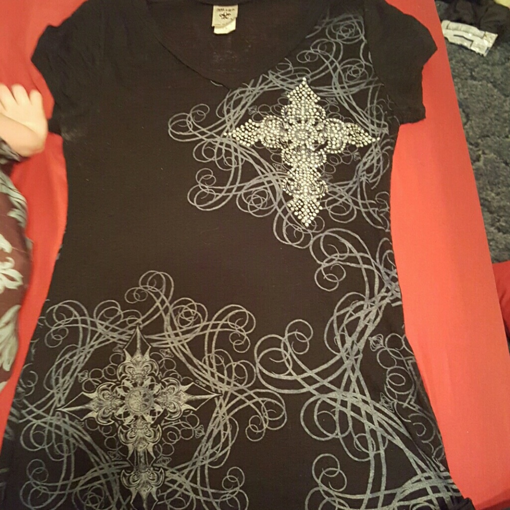 Mega v-neck short sleeve