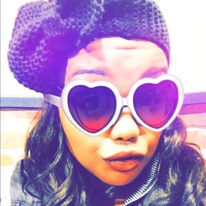 Meet your Posher, Chloe