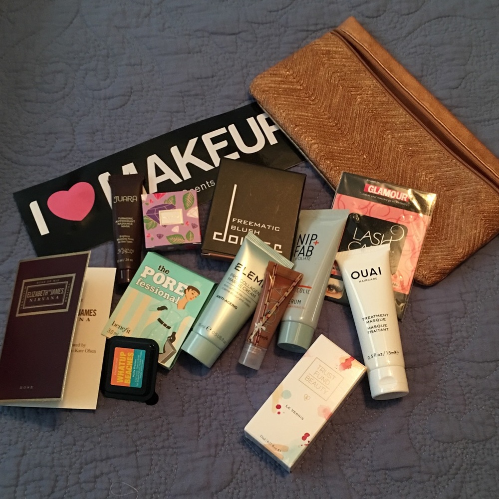 Makeup bundle