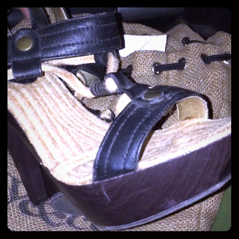 F24 strappy black 4" heels with hemp interior