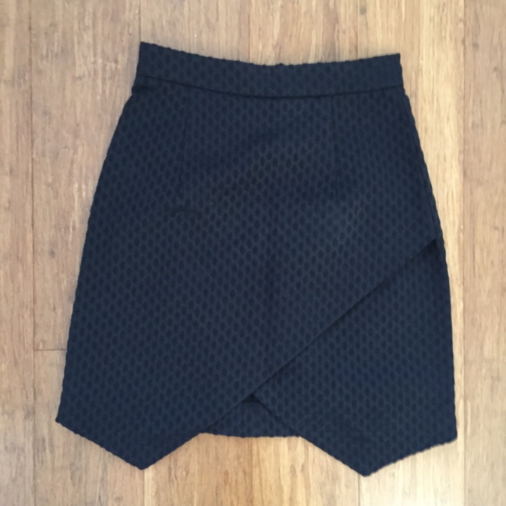 H&M Black Mini Skirt