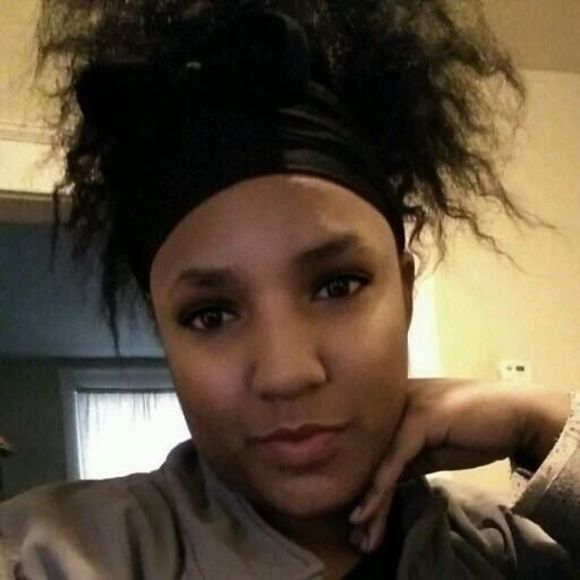 Meet your Posher, Briana - Picture 1 of 1