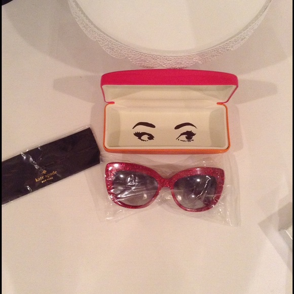 30 MIN PRICE DROP! AUTHENTIC KATE SPADE SUNGLASSES - Picture 5 of 5
