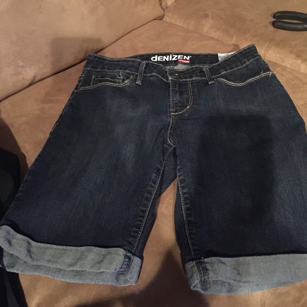 Denizen Levi's  size 2