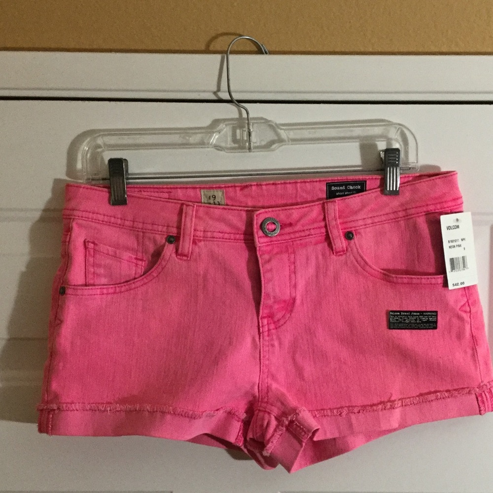 Volcom shorts