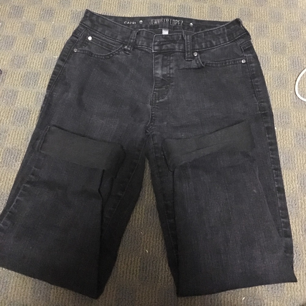 JLO capris.