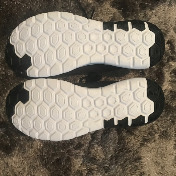 Women's Nike Flex Experience RN4 NEW - Picture 4 of 4