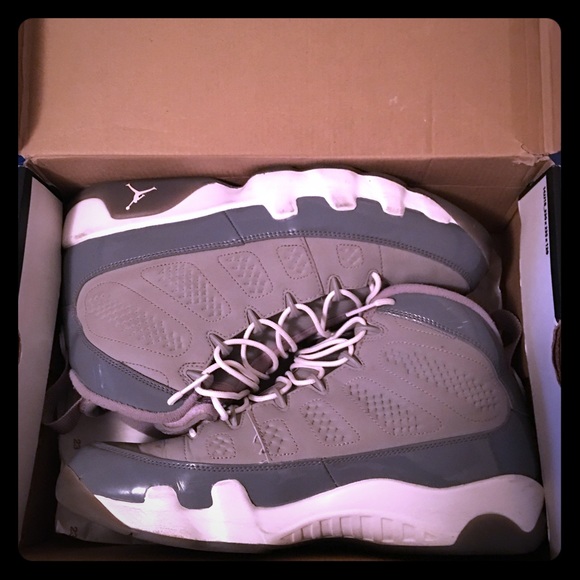 Cool Grey 9s