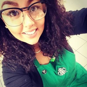 Meet your Posher, Nakita