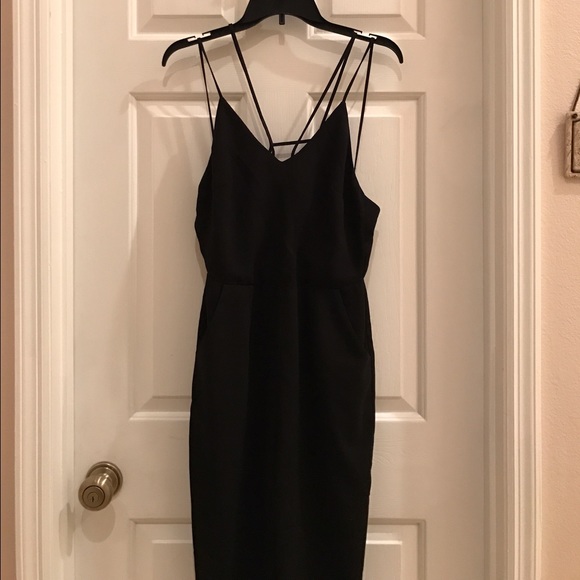 Black strappy backless jumper - Picture 3 of 3