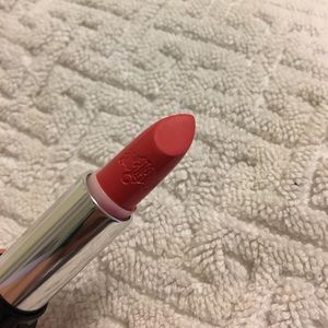 Kat Von D Studded Kiss Lipstick - La Femme