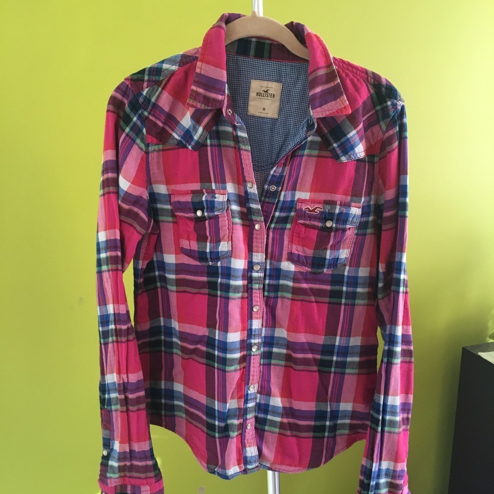 Hollister Pink Plaid Casual Button Down