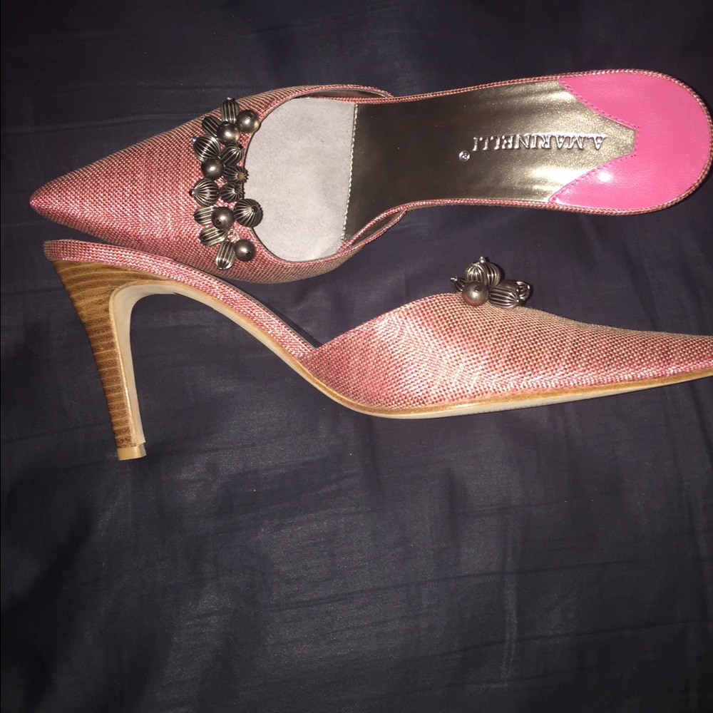 Shoes. Never Worn ❤️😍❤️😍