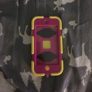 iPod touch 5th gen otterbox case