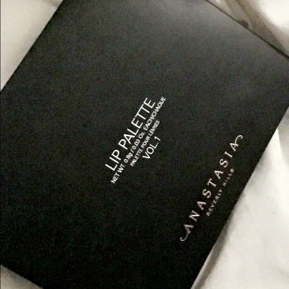 ✨ABH LIP PALETTE✨