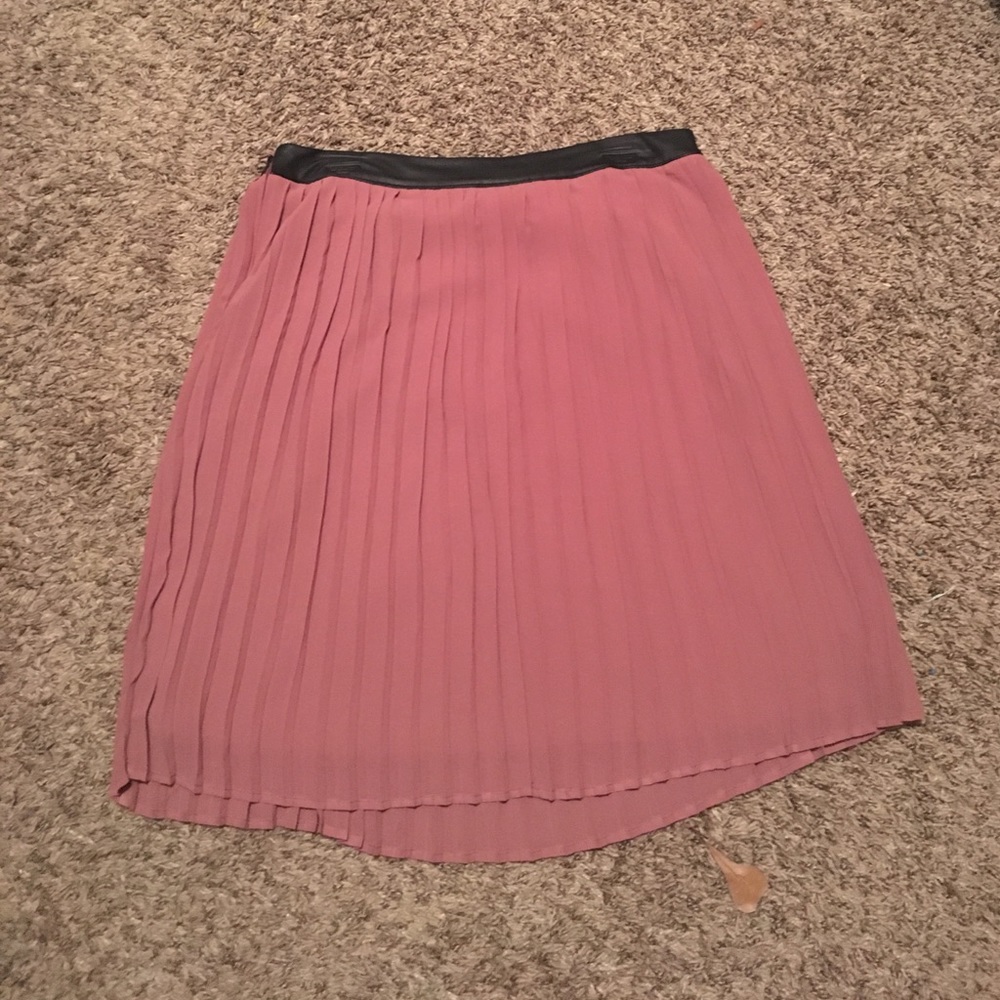 Petite mossimo dust rose pink pleated skirt