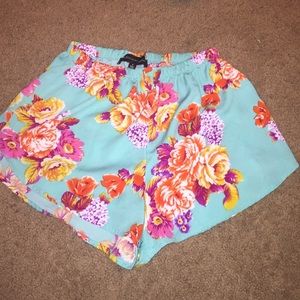 Patterned summer shorts