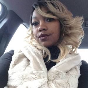 Meet your Posher, Christal