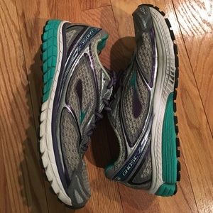 Brooks Ghost 7 Women's Running Sneakers