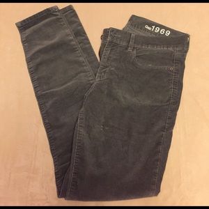 Soft velvet GAP cords. Sz 27