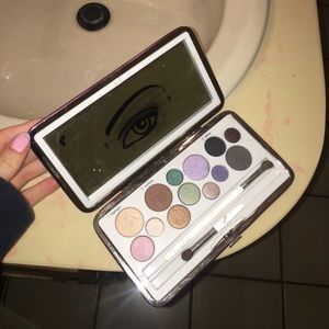 Clinique limited edition eyeshadow palette!!