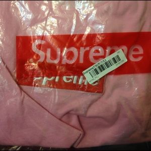 Supreme T-shirt