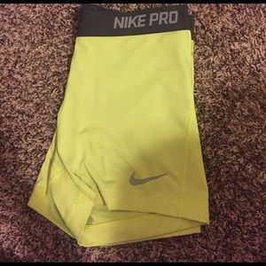 Nike spandex