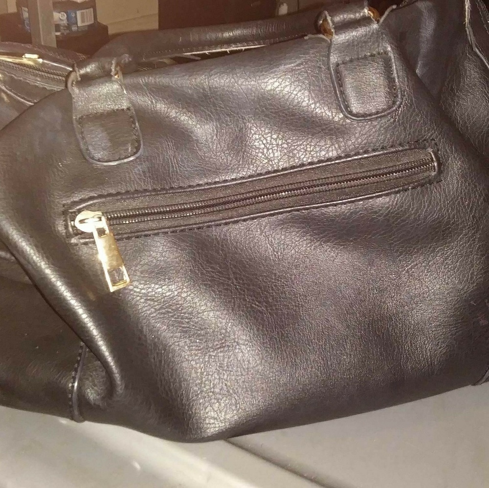 Purse - Picture 3 of 3