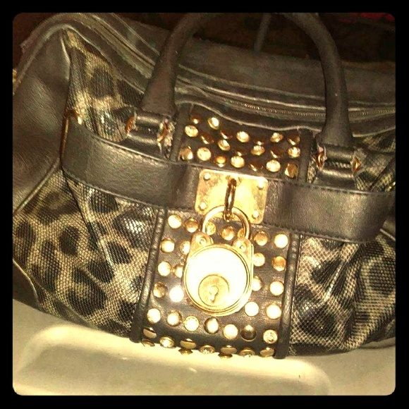 Purse - Picture 1 of 3