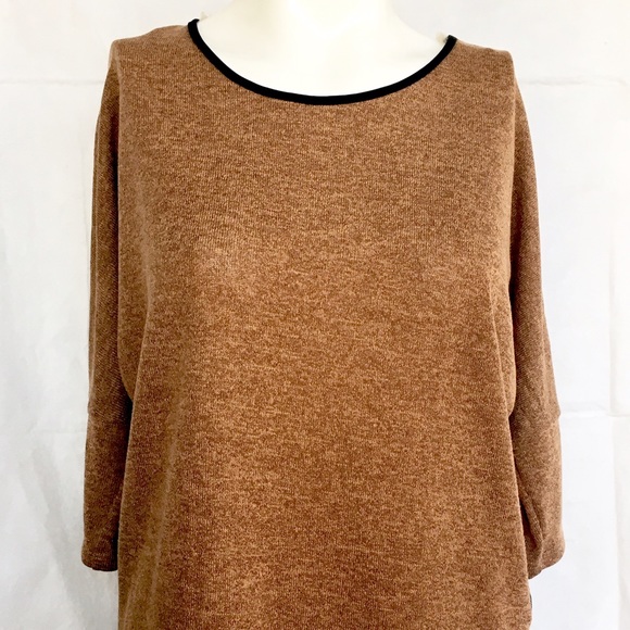 Tan/ black top - Picture 1 of 2