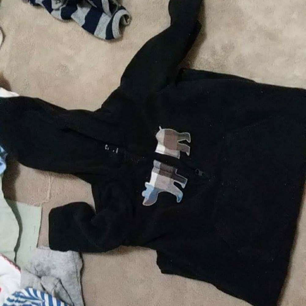 Babys clothes continued #1 - Picture 3 of 8