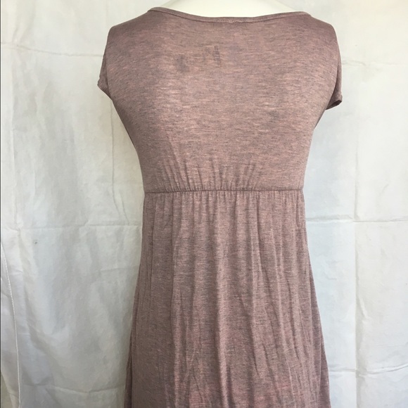 Creamy purple lacy dress - Picture 3 of 3