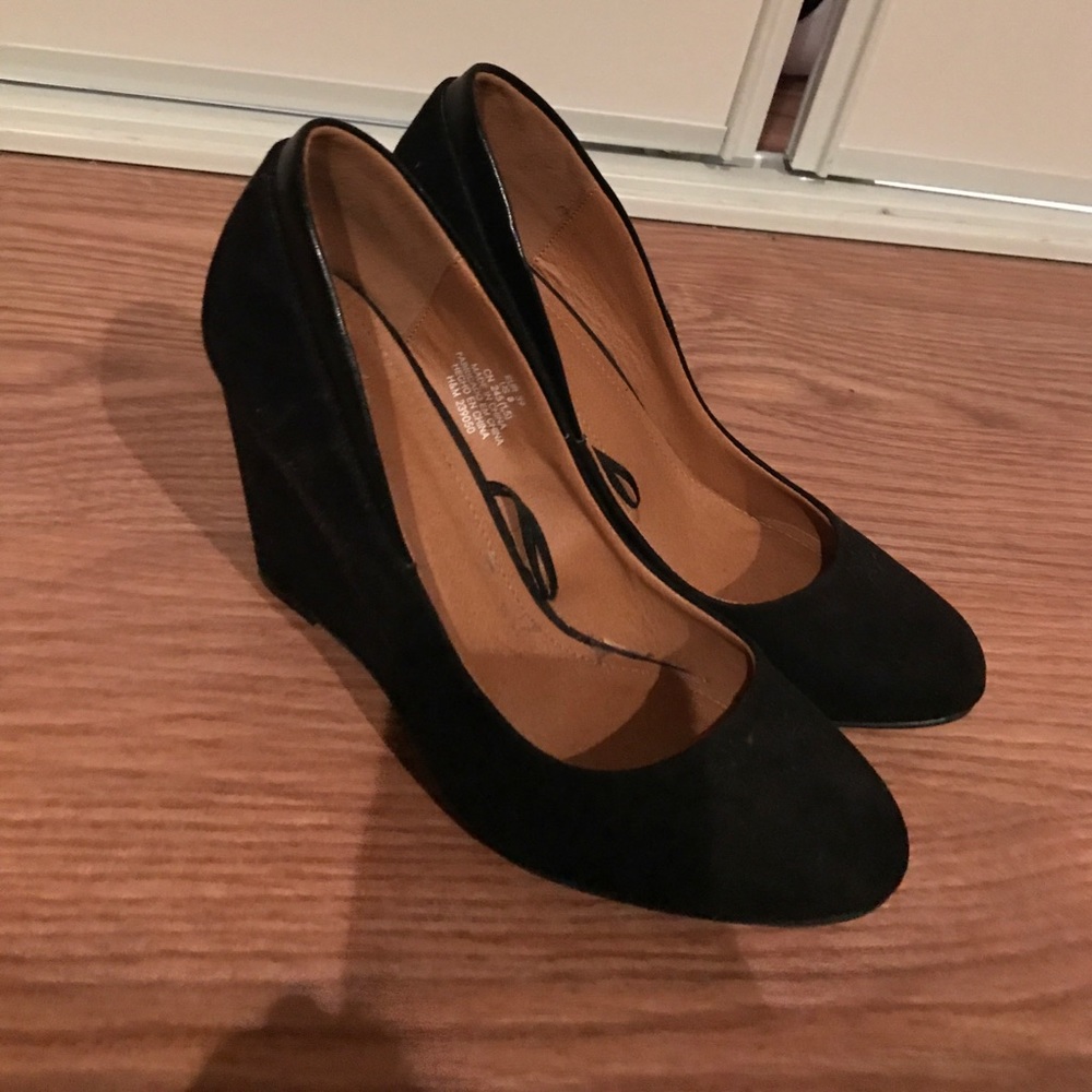 H&M Black Wedges