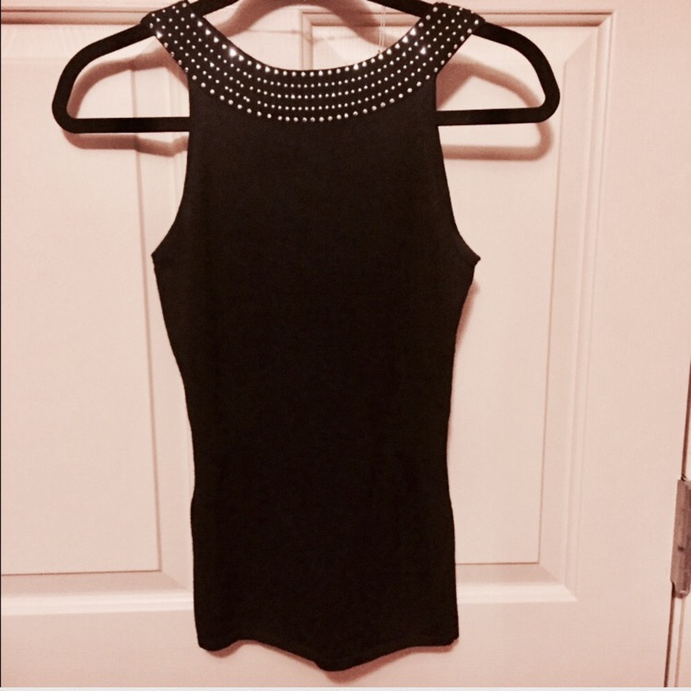 SOLD!!! 💝White House Black Market Silver Studded Top💝 - Picture 2 of 6