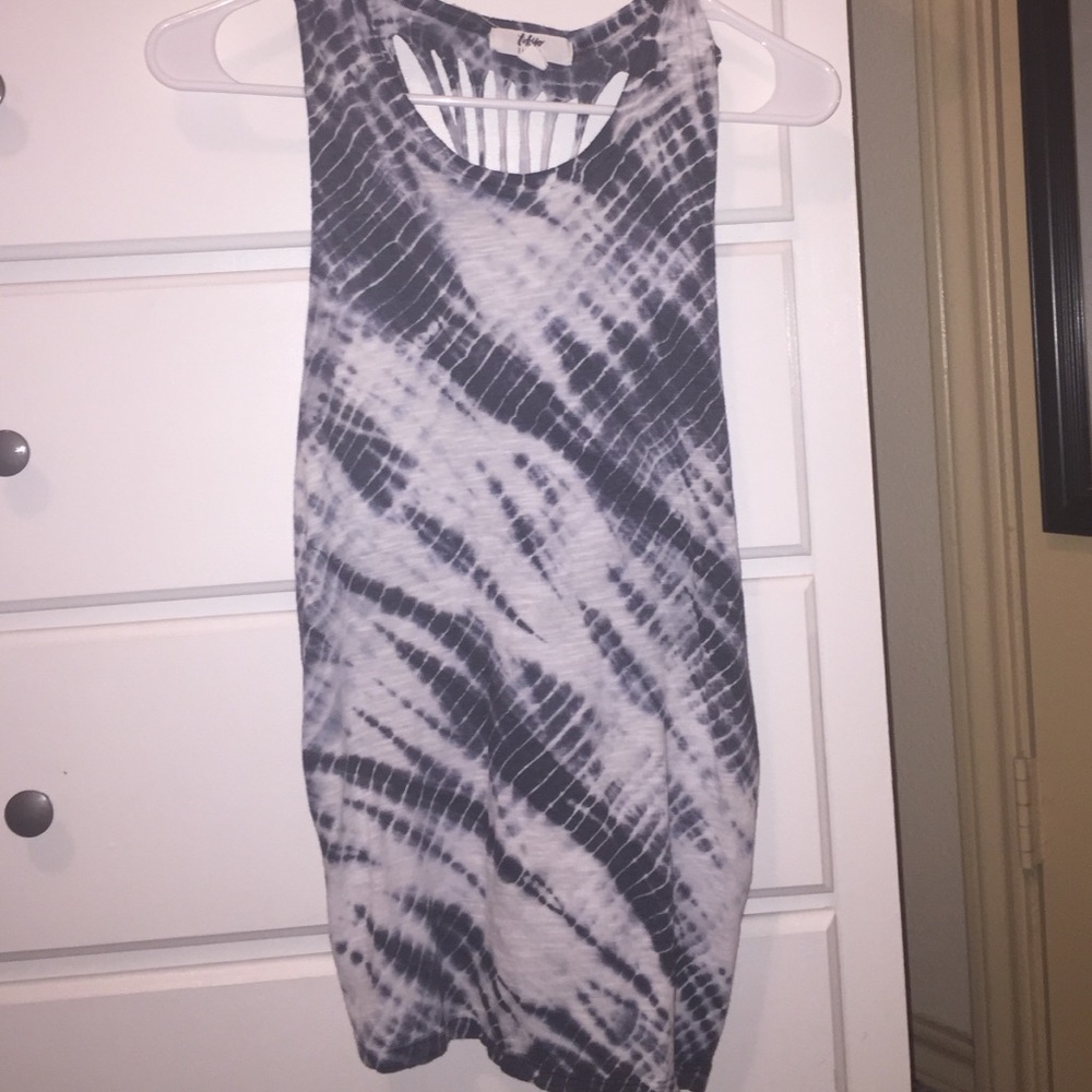 tie-dye tank