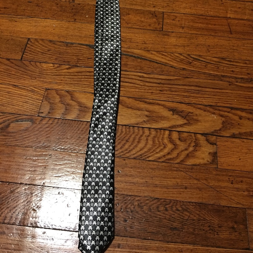 Men's tie