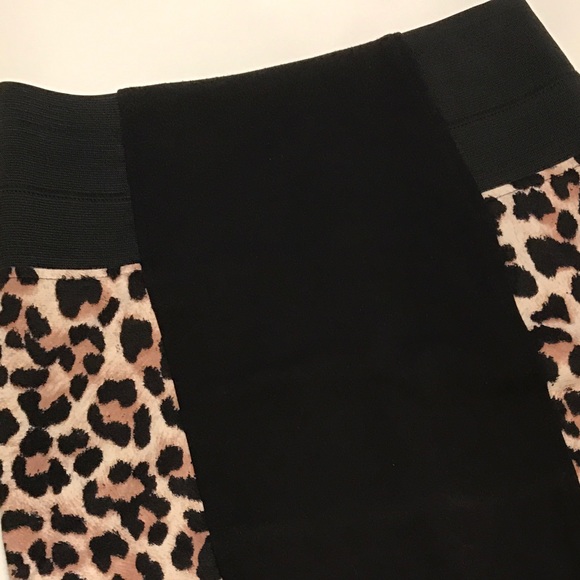 Leopard skirt - Picture 3 of 3