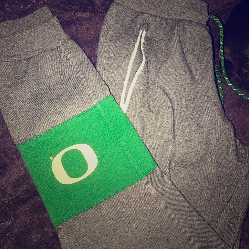 Nike Oregon duck sweats