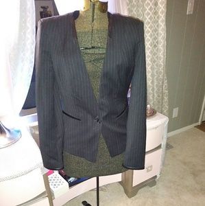 White House Black Market size 8 pinstripe
