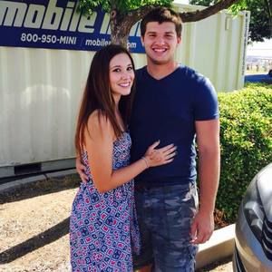 Meet your Posher, Devin