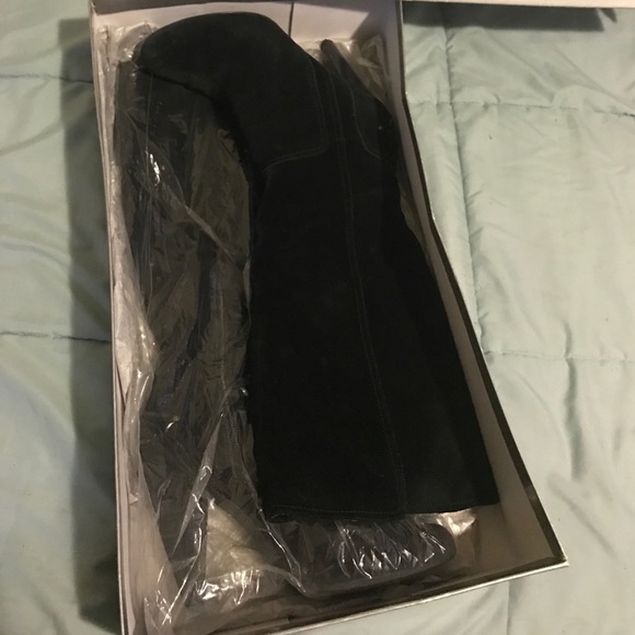 Jessica Simpson knee high boots - Picture 2 of 3